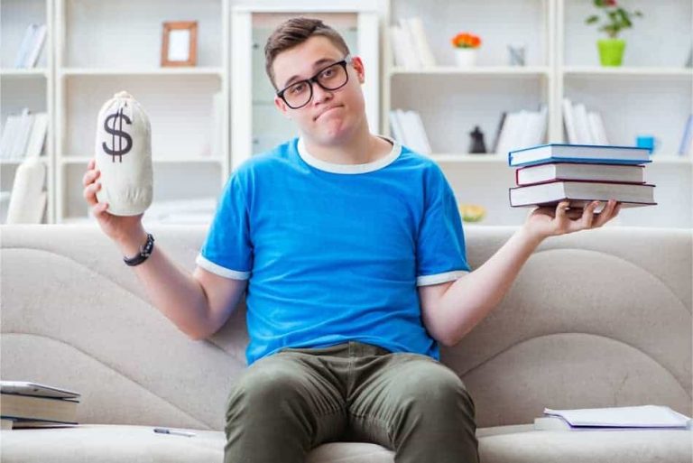 The Importance Of Saving Money As A College Student